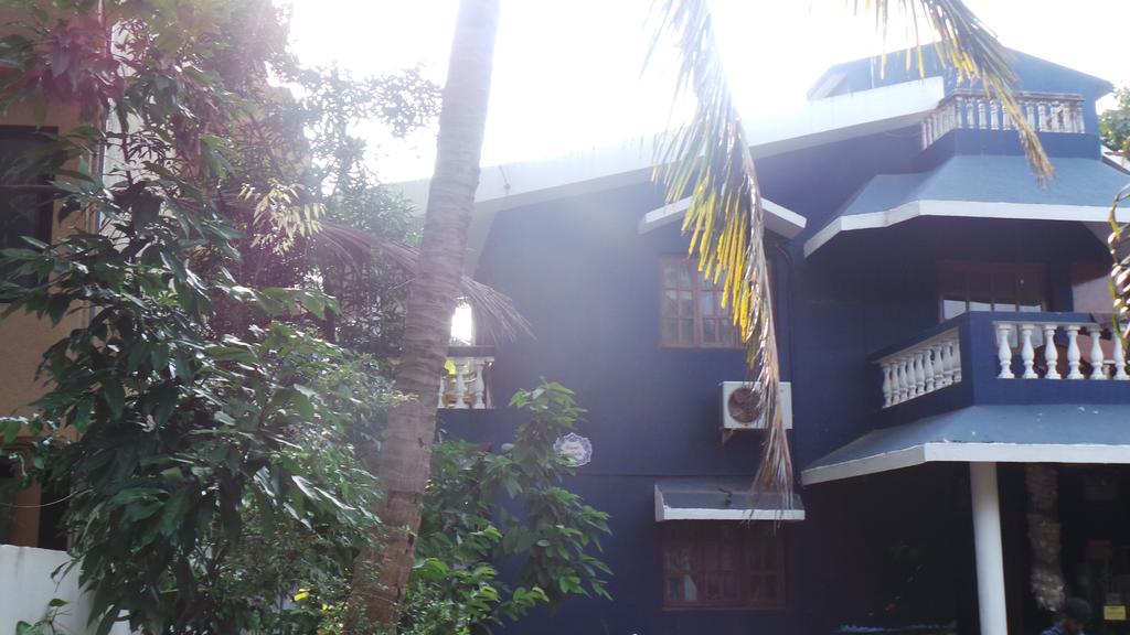 Alina Guest House Calangute Exteriör bild