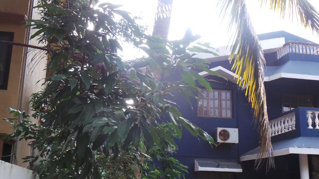 Alina Guest House Calangute Exteriör bild