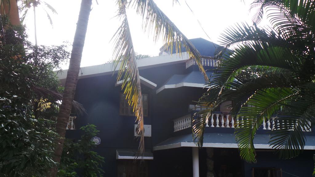 Alina Guest House Calangute Exteriör bild